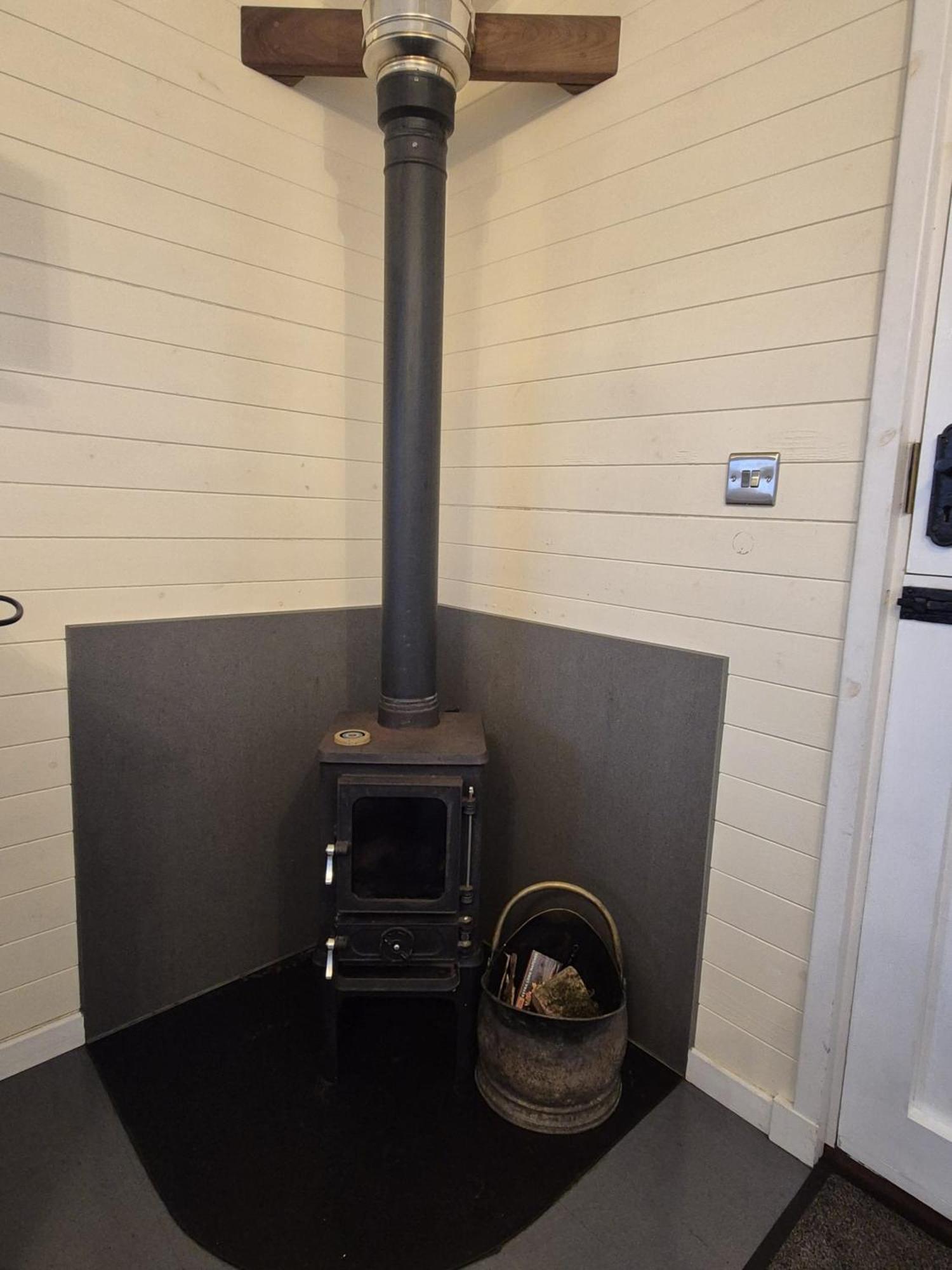 Corry Lodge Estate - Sheperds Huts Or Container Stays With Sea View 브로드포드 외부 사진